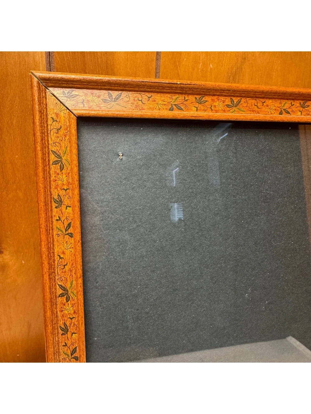 Vintage Floral Wood Picture Frames Set of 2 11x14 Tabletop Display Frames